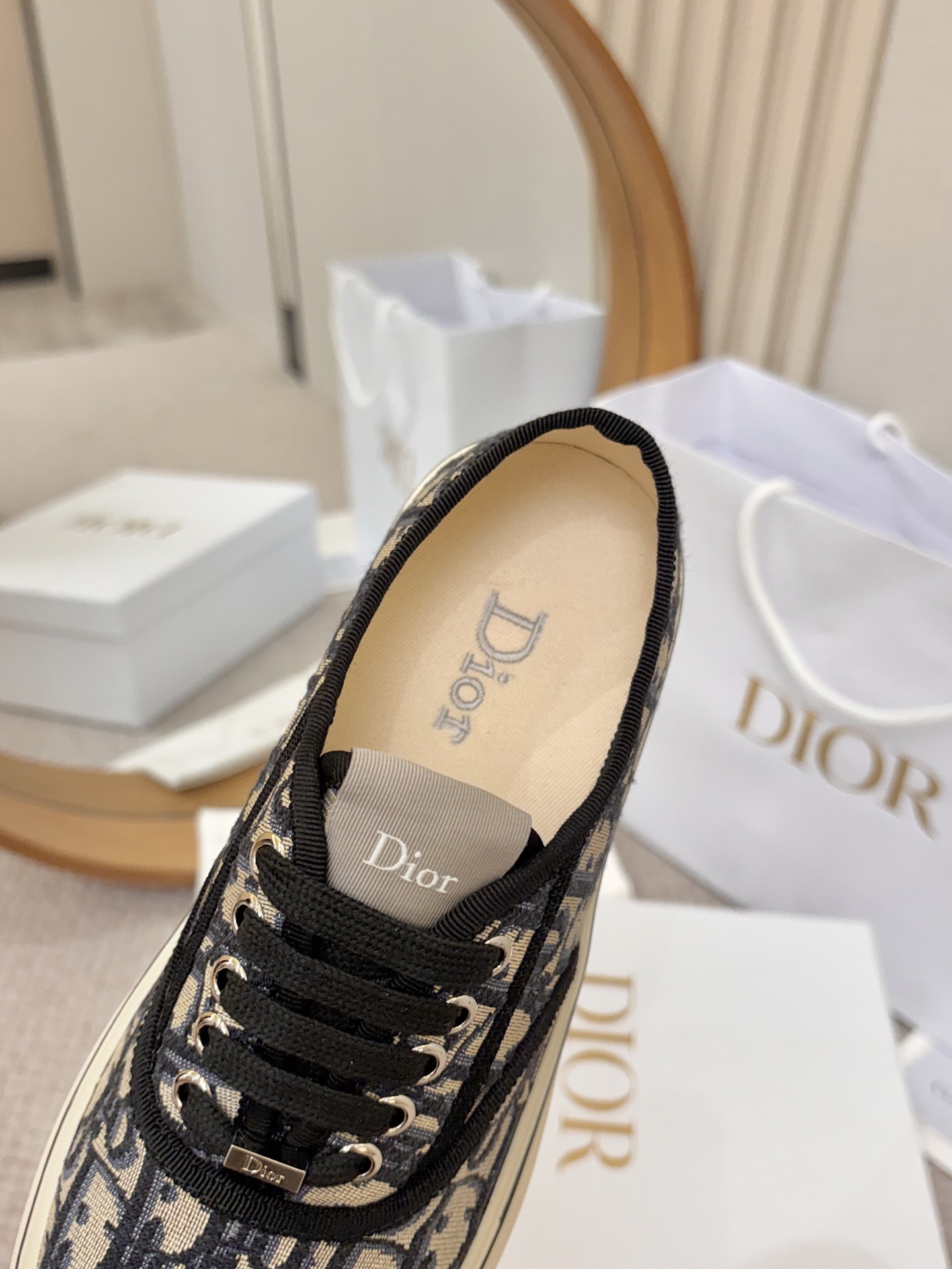 Women's high heels